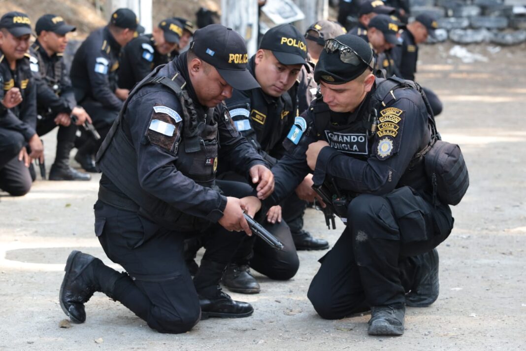 La PNC Fortalece Destrezas En Manejo De Armas Para La Protección Ciudadana