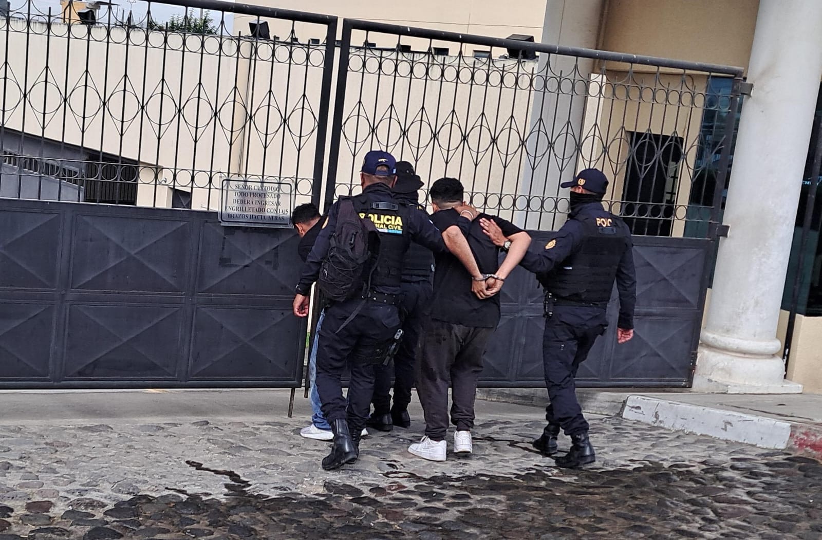 PNC evita ataque armado e interceptaa cinco pandilleros en ...