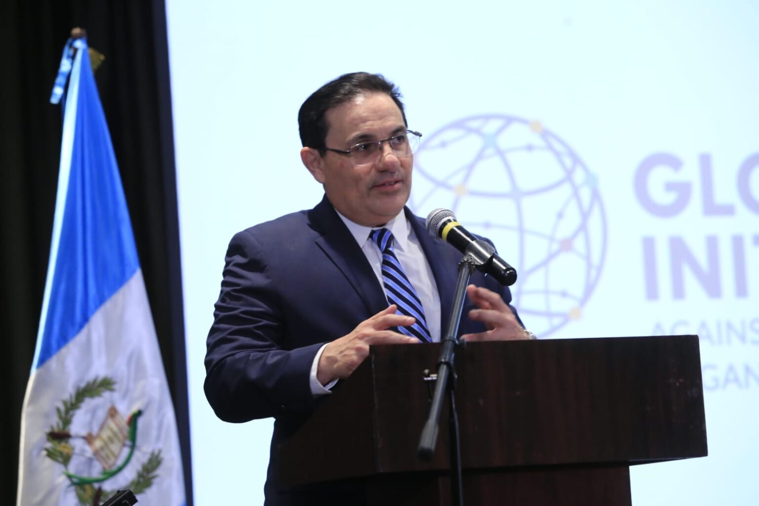 Concluye el Foro Latinoamericano de Seguridad Democrática con plan de ...